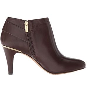 New in box! Vince Camuto Women's Vernaya
